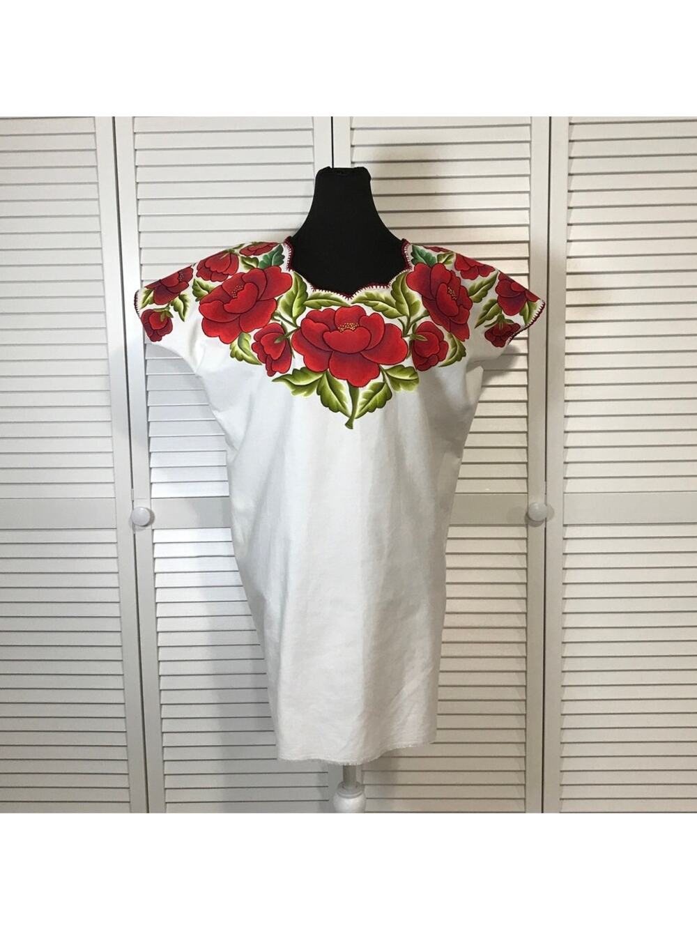 Traditional Mexican Hand Red Rose Floral Bohemian White Blouse Huipil